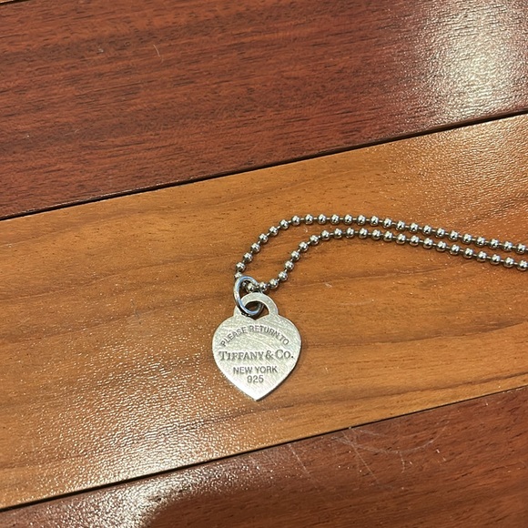 Tiffany & Co. Return to Tiffany Necklace Sterling Silver Heart - Picture 4 of 10